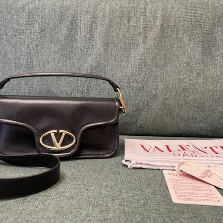 フェラガモ ハンドバッグ