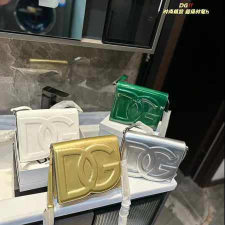 イッセイ ミヤケ ショルダーバッグ