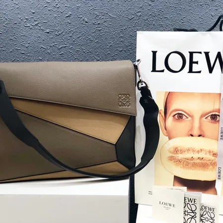 ロエベ ショルダーバッグ