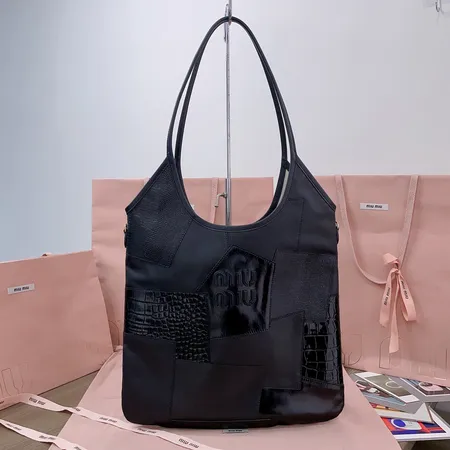 ミュウミュウ ハンドバッグ