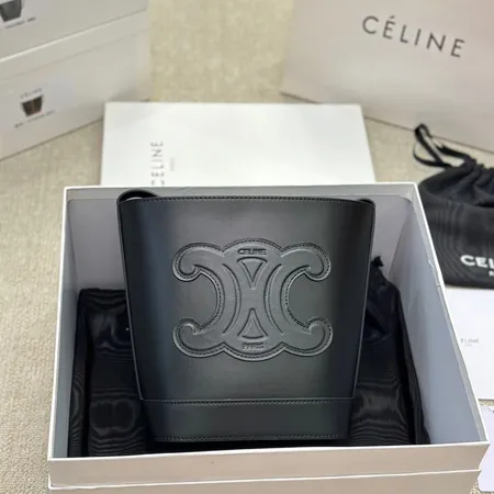 セリーヌ ショルダーバッグ