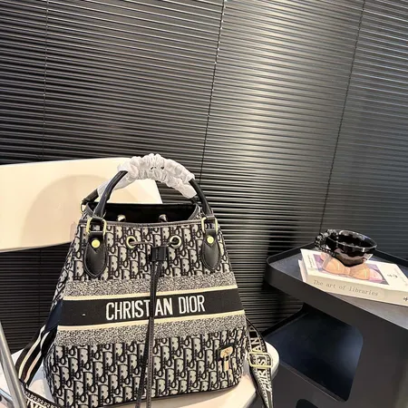 ディオール ショルダーバッグ