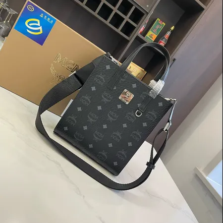 エムシーエム ショルダーバッグ