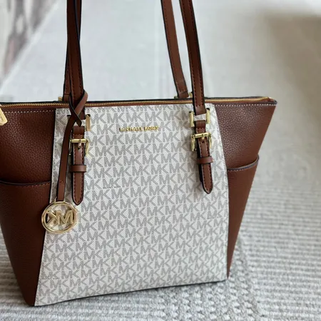 マイケルコース ショルダーバッグ