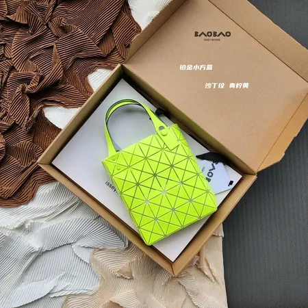 イッセイ ミヤケ ハンドバッグ