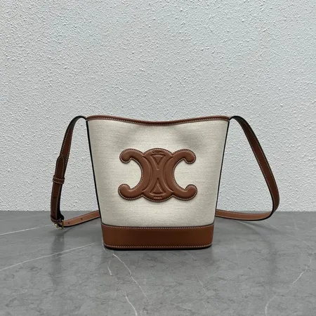 セリーヌ ショルダーバッグ