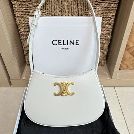 セリーヌ ショルダーバッグ