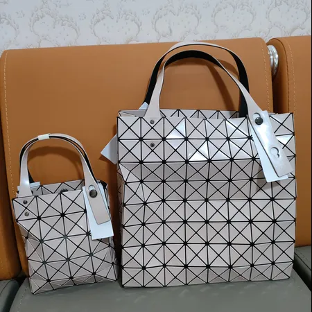 ミュウミュウ ハンドバッグ