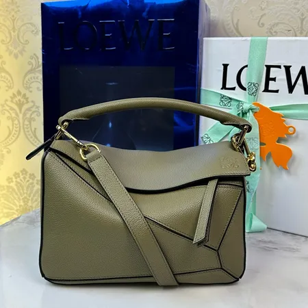 ロエベ ショルダーバッグ