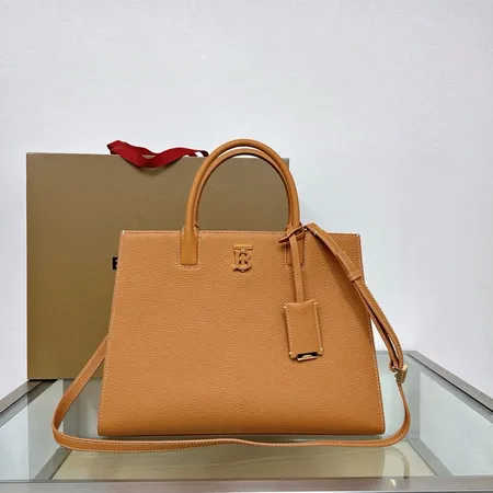 バーバリー ス ハンドバッグ