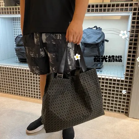 イッセイ ミヤケ ハンドバッグ