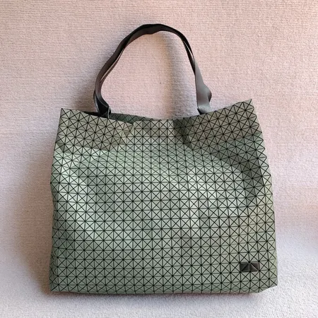 イッセイ ミヤケ ハンドバッグ