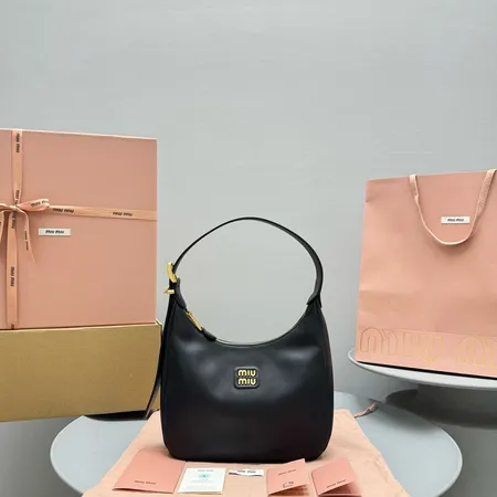 ミュウミュウ ハンドバッグ