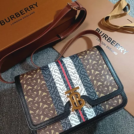 バーバリー ス ショルダーバッグ