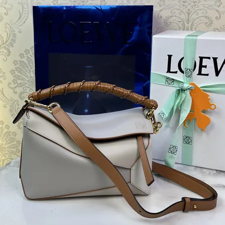 ロエベ ショルダーバッグ