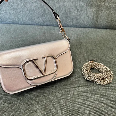 フェラガモ ハンドバッグ