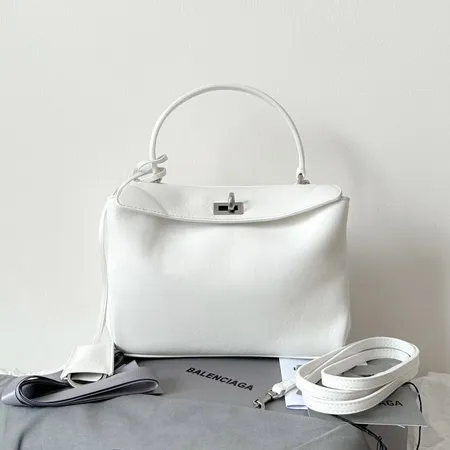 バレンシアガ ハンドバッグ