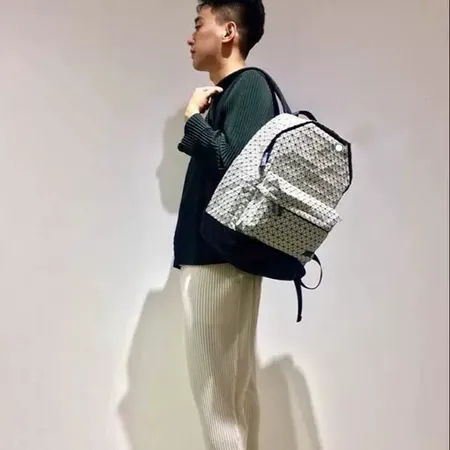 ヴァレンティノ リュックサック