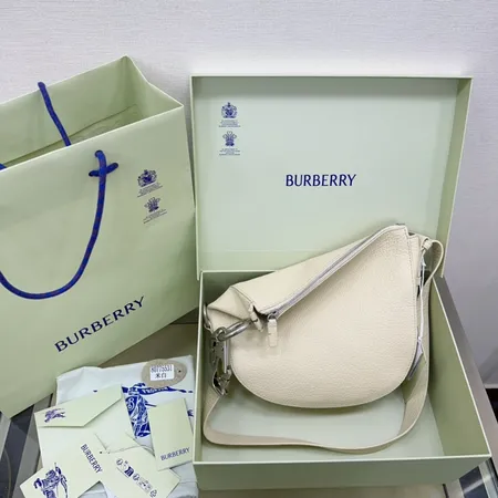 ヴェルサーチ ショルダーバッグ