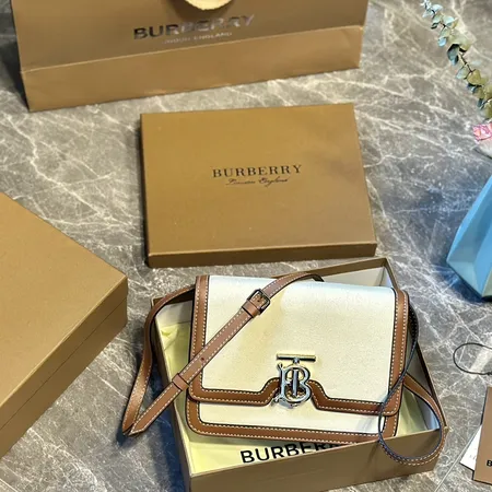 ヴェルサーチ ショルダーバッグ