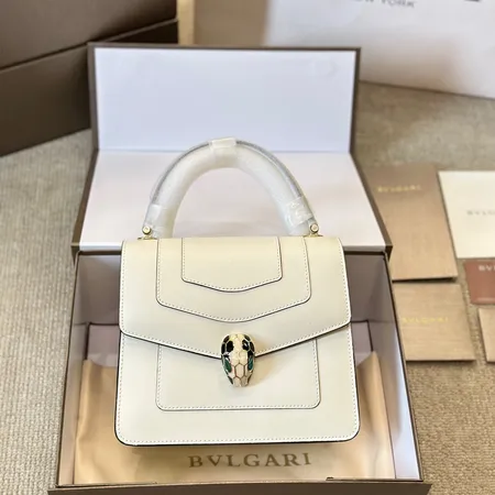 マイケルコース ショルダーバッグ