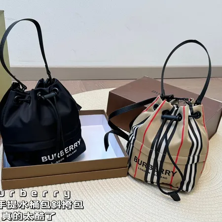 バーバリー ス ショルダーバッグ