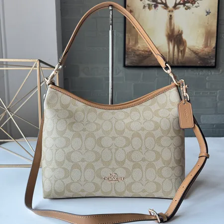コーチ ショルダーバッグ