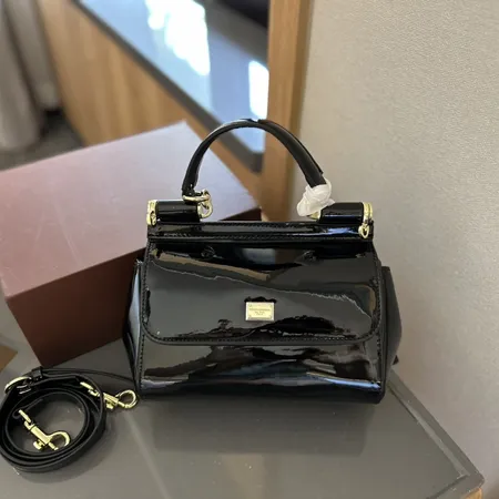 イッセイ ミヤケ ショルダーバッグ