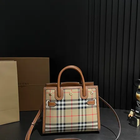 バーバリー ス ショルダーバッグ