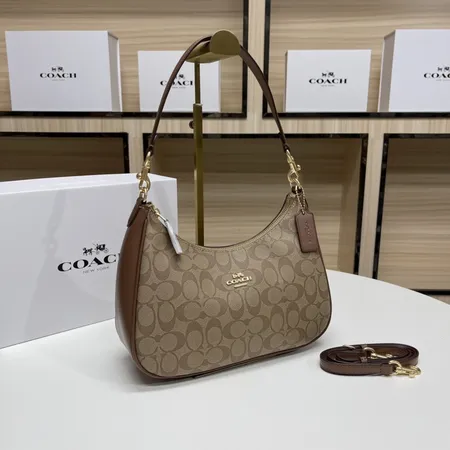 コーチ ショルダーバッグ