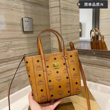 エムシーエム ハンドバッグ