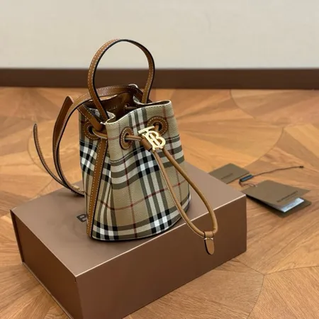 バーバリー ス ショルダーバッグ