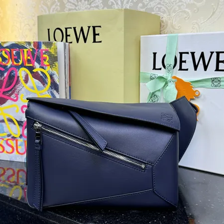 ロエベ ショルダーバッグ