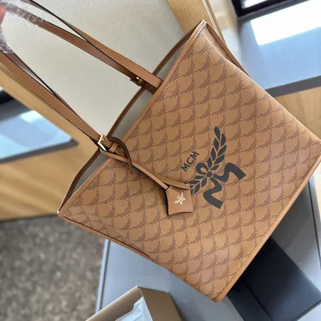 エムシーエム ハンドバッグ