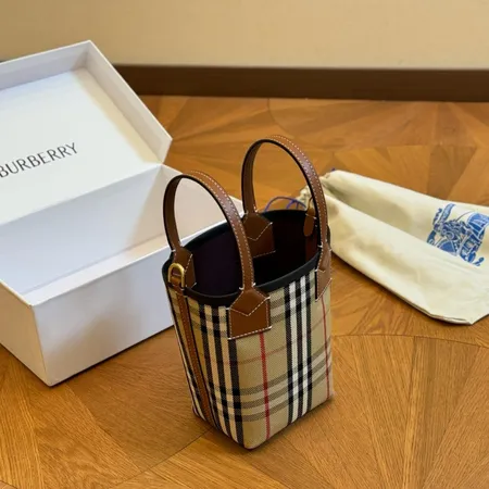 バーバリー ス ショルダーバッグ