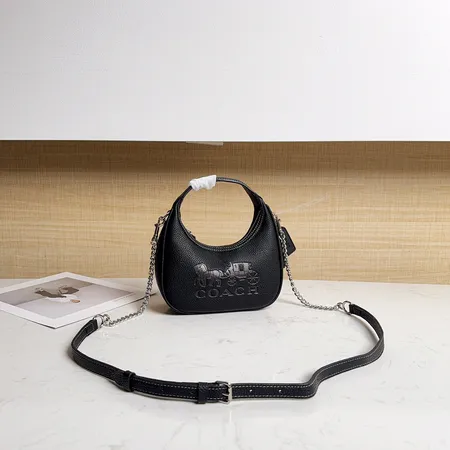 コーチ ショルダーバッグ