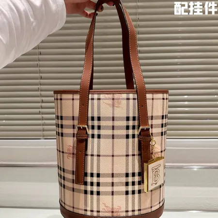 バーバリー ス ショルダーバッグ