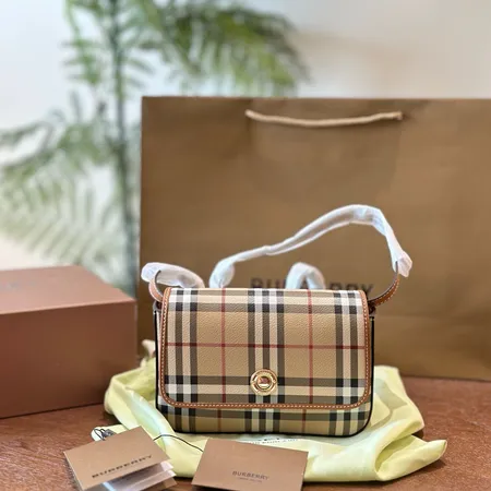 バーバリー ス ショルダーバッグ