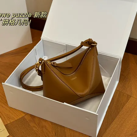 ロエベ ショルダーバッグ