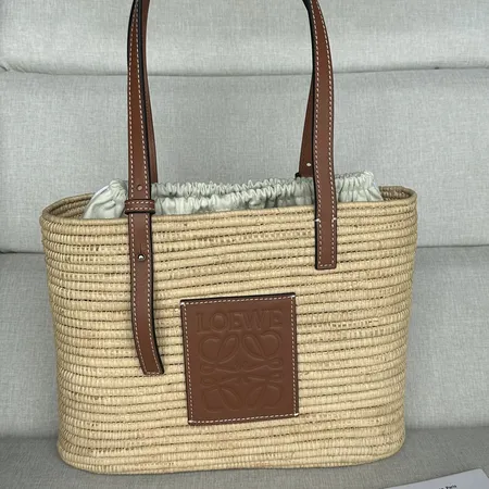 ロエベ ショルダーバッグ