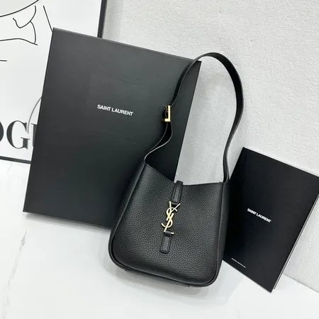 イブサンローラン ショルダーバッグ