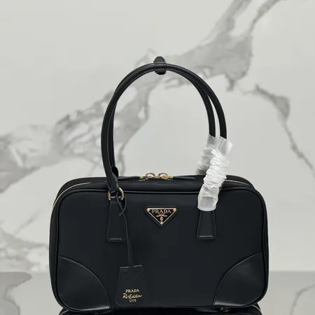 プラダ ハンドバッグ