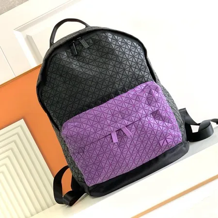 ヴァレンティノ リュックサック