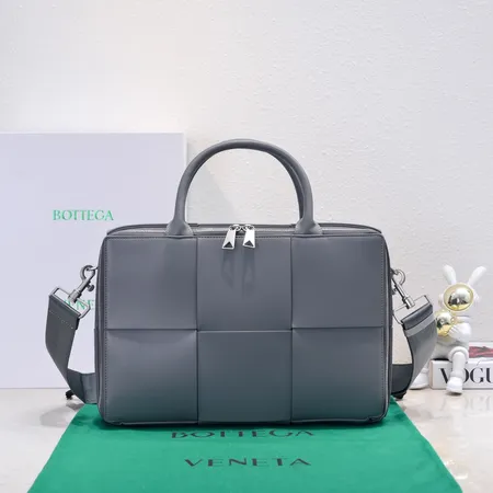 ボッテガ ヴェネタ ショルダーバッグ