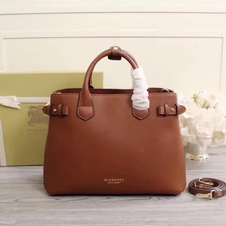 バーバリー ス ハンドバッグ