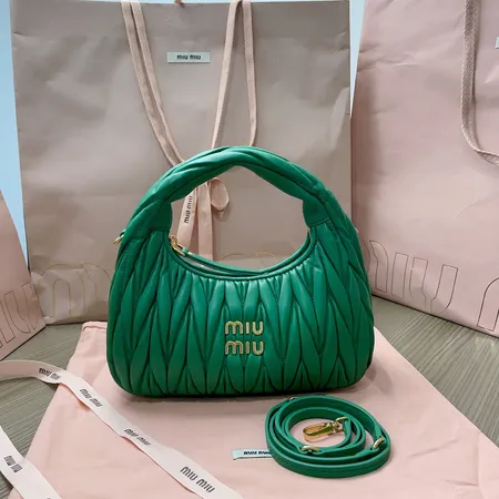 ミュウミュウ ハンドバッグ