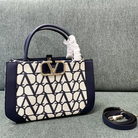 ヴァレンティノ ハンドバッグ