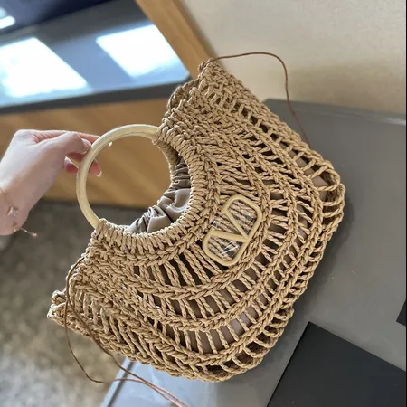 ヴァレンティノ ハンドバッグ