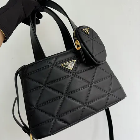 プラダ ハンドバッグ