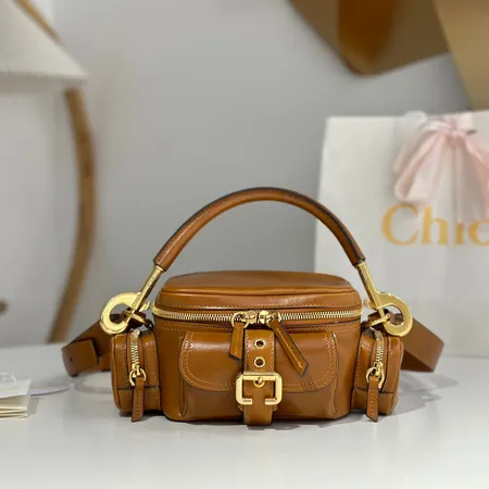 ヴァレンティノ ハンドバッグ